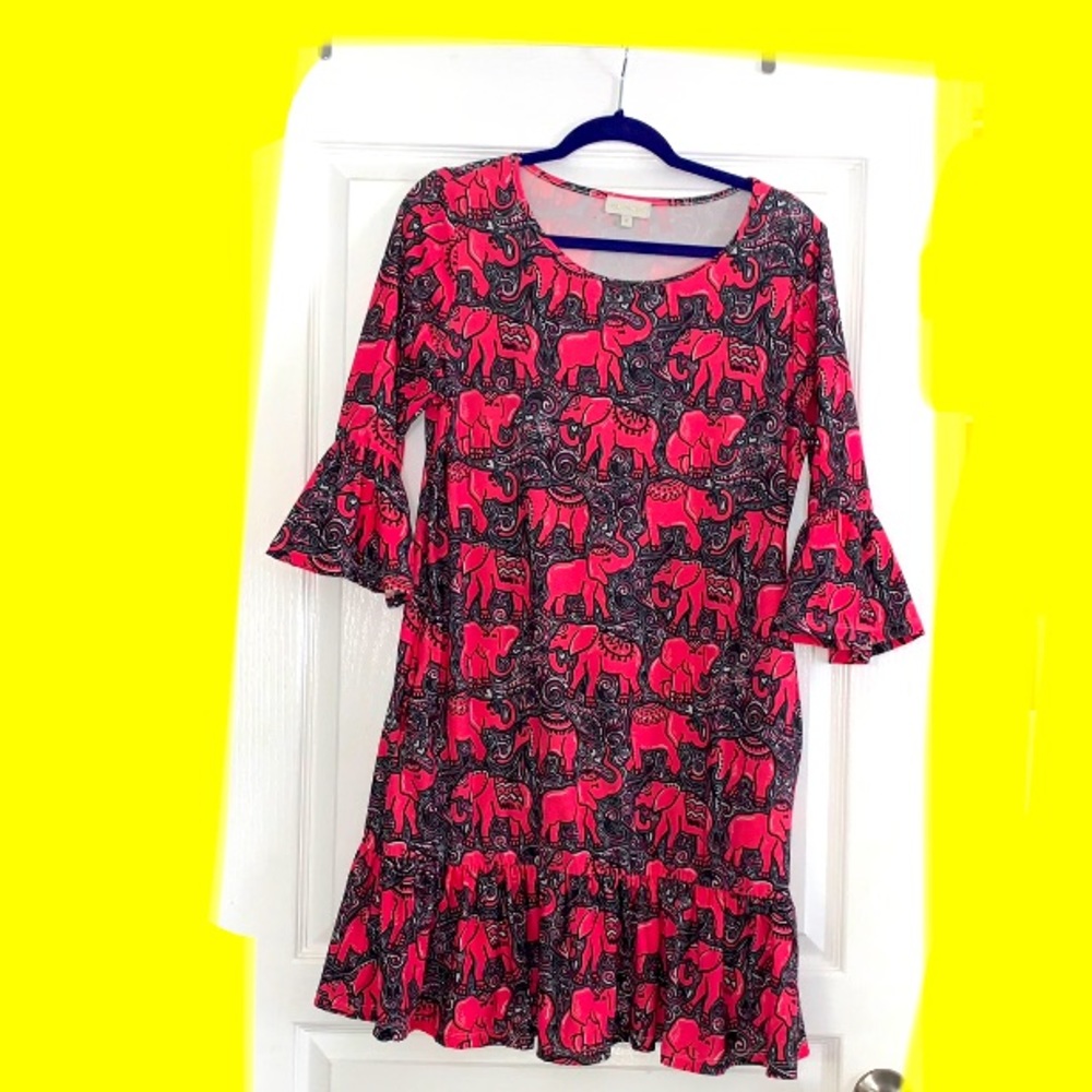 Simply SOUTHERN BELL SLEEVE elephant dress women’s size Medium